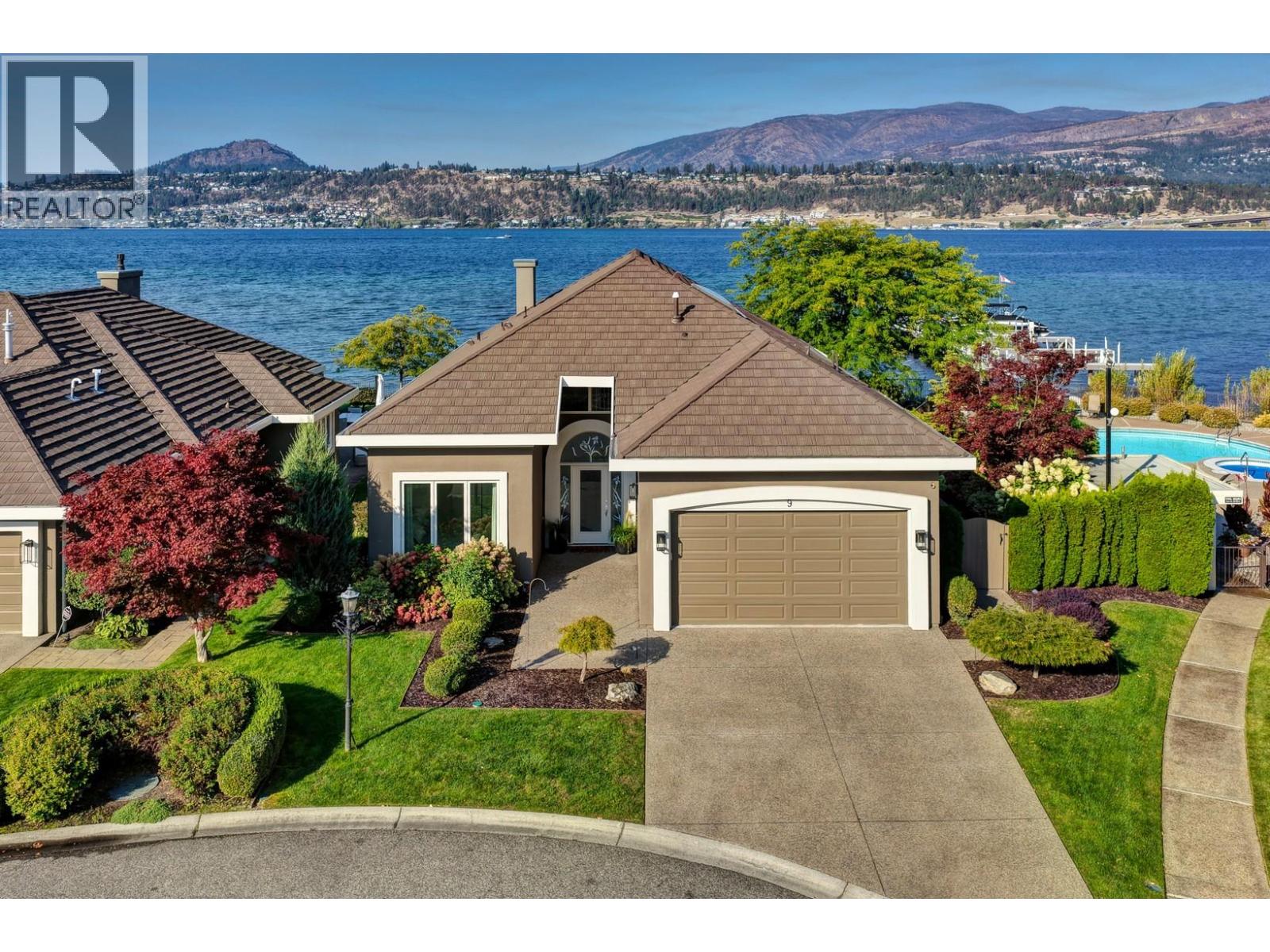 2368 Abbott Street Unit 9, Kelowna, BC V1Y 9G7