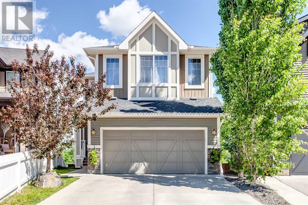 Cochrane, AB homes with backyards for sale Houseful
