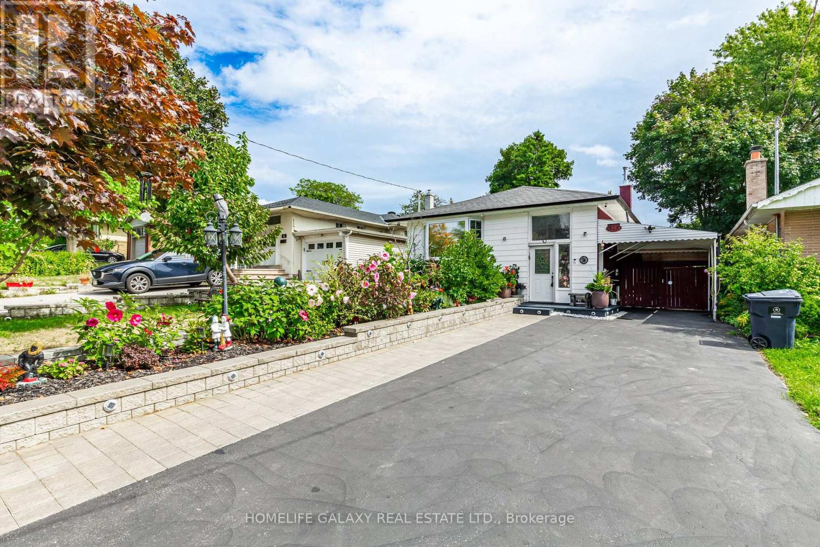 43 Larkhall Ave, Toronto Bendale, ON M1J 1V2