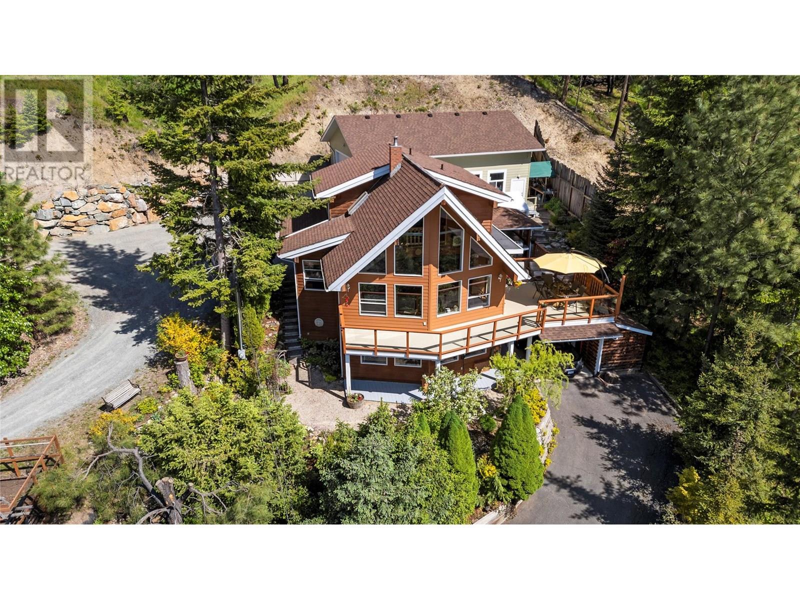 5261 Hlina Rd, Celista, BC V0E 1M6