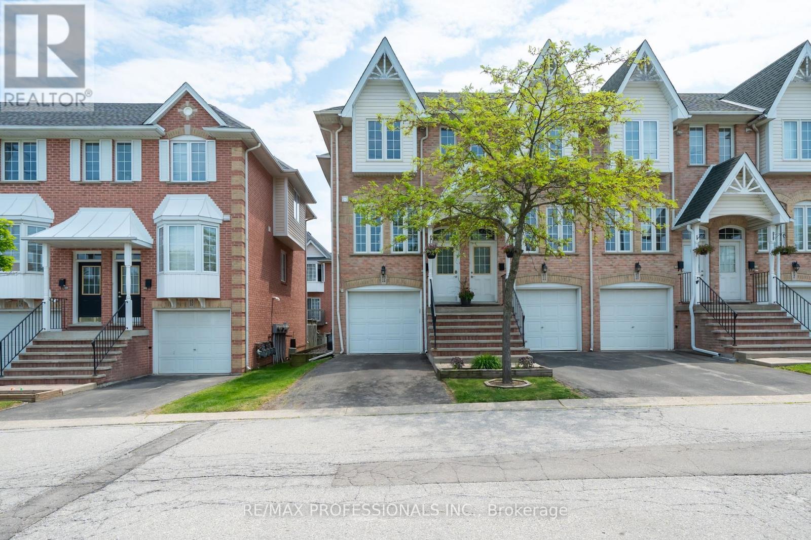 12 3480 Upper Middle Rd, Burlington, ON L7M 4R8