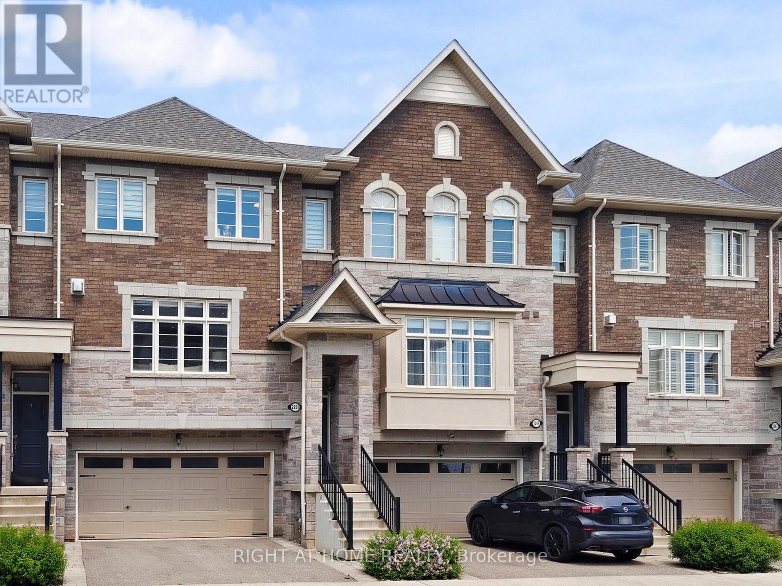 2251 Khalsa Gate, Oakville, ON L6M 1P4