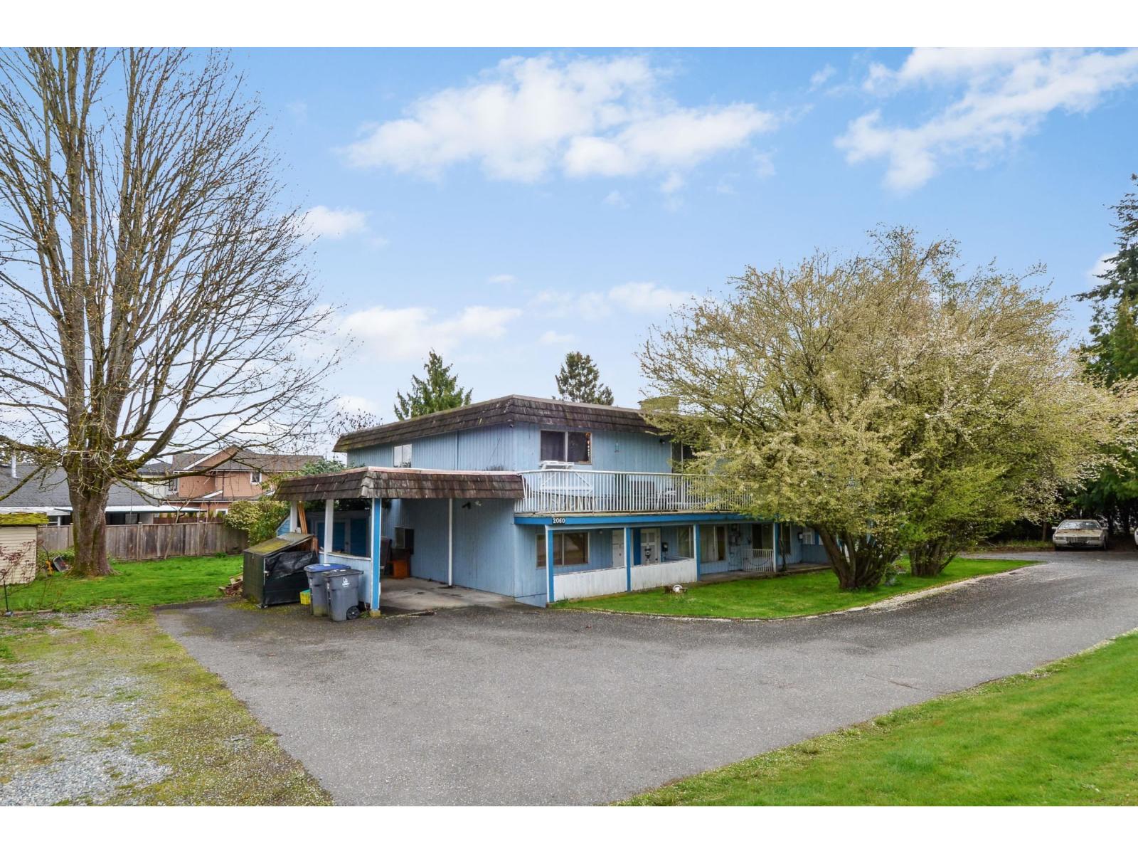 2058 2060 156 St, Surrey, BC V4A 4V1