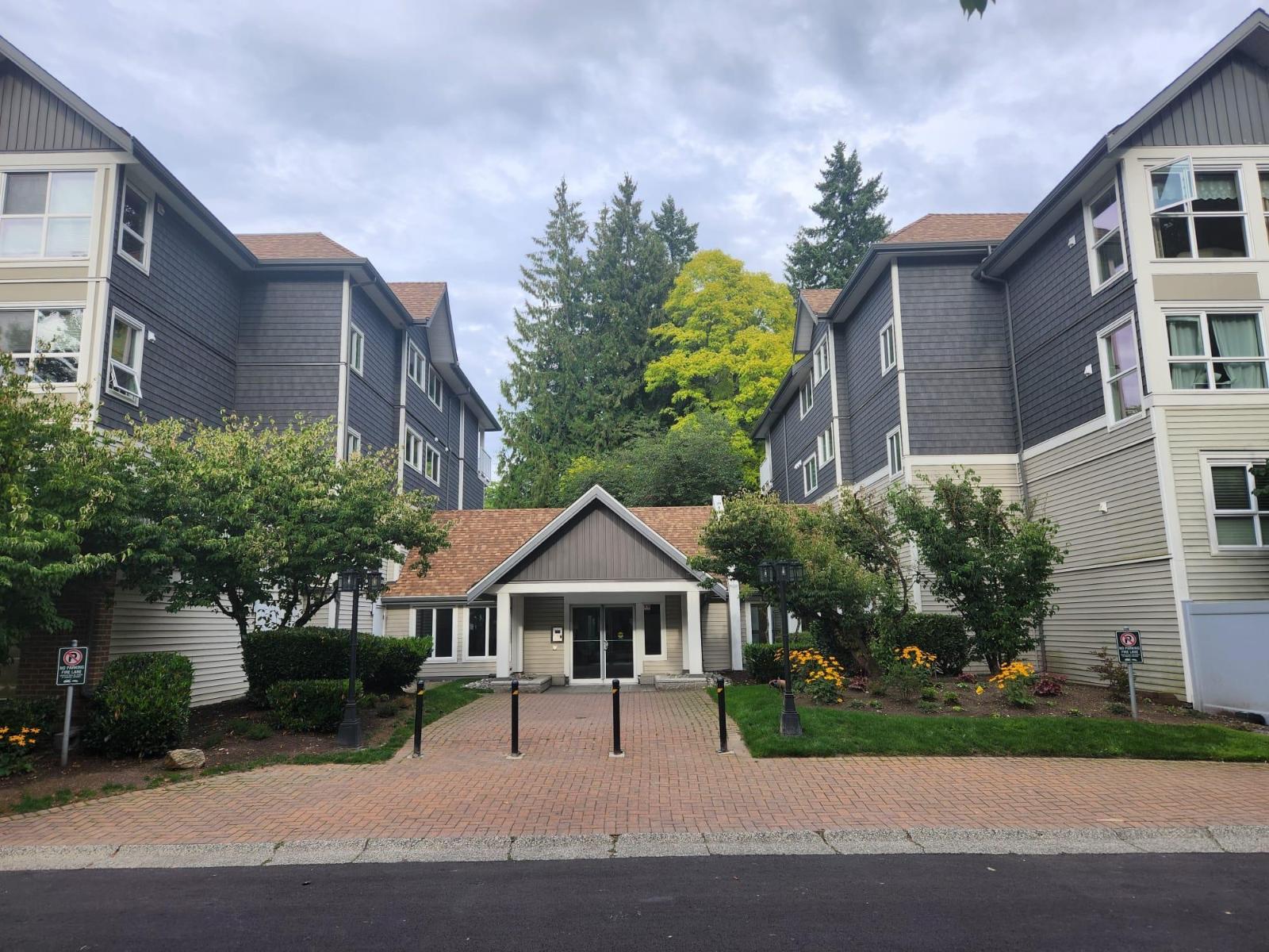 9668 148 Street Unit 205, Surrey, BC V3R 0W2
