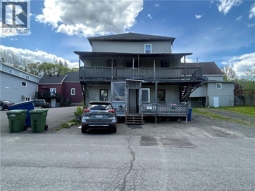 135 Canada Rd, Edmundston, NB E3V 1V7