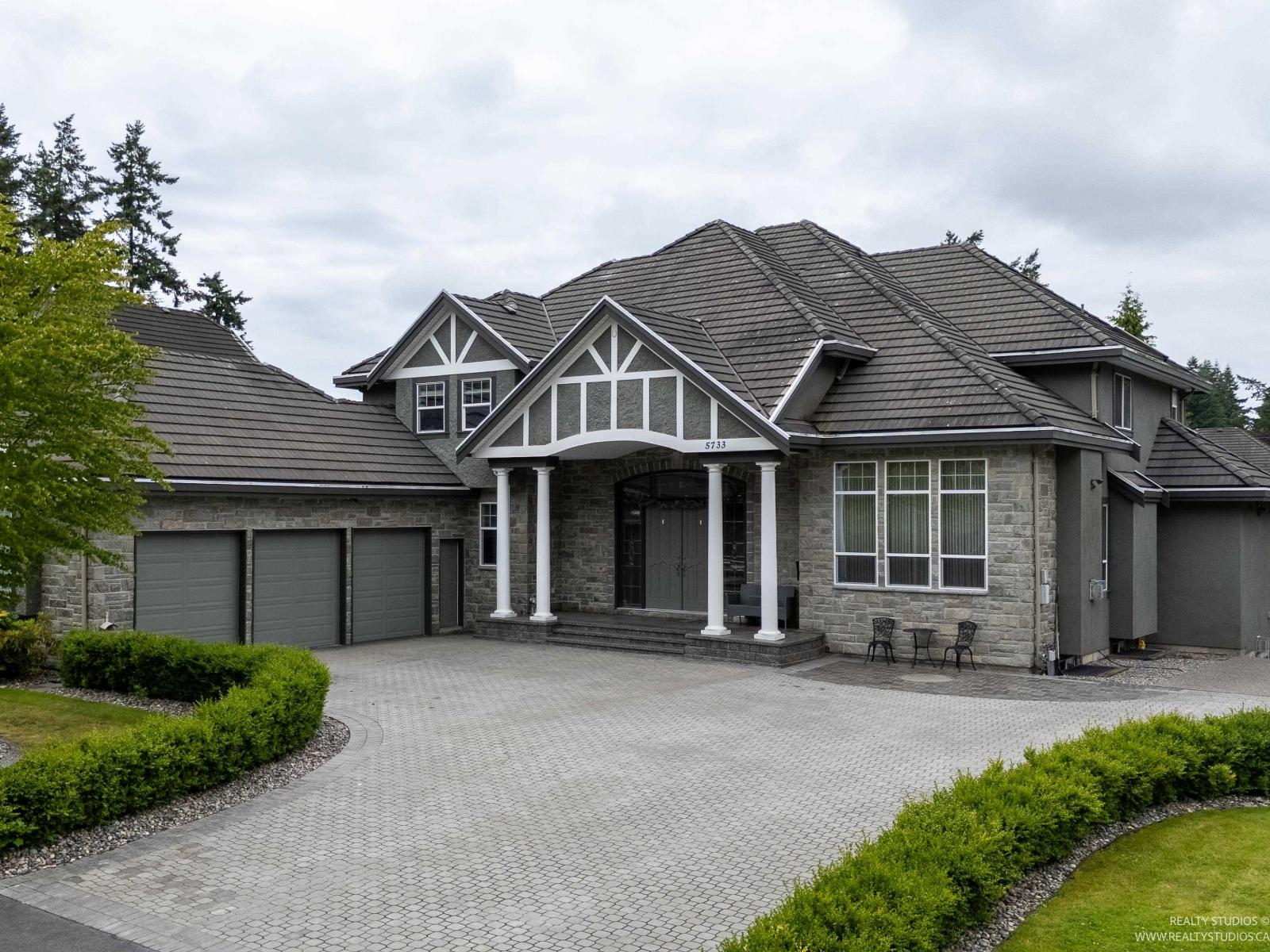 136 Street Unit 5733 #b, Surrey, BC V3X 3N9