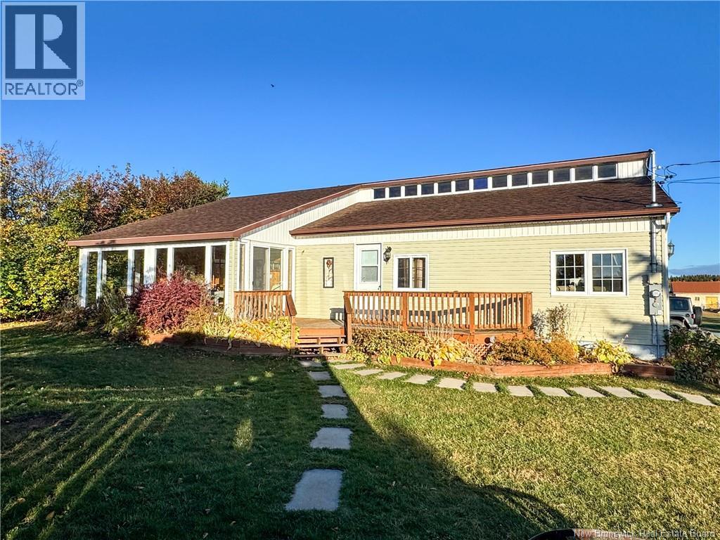 57 Allee Des Chalets, Petit-Rocher, NB E8J 1M4