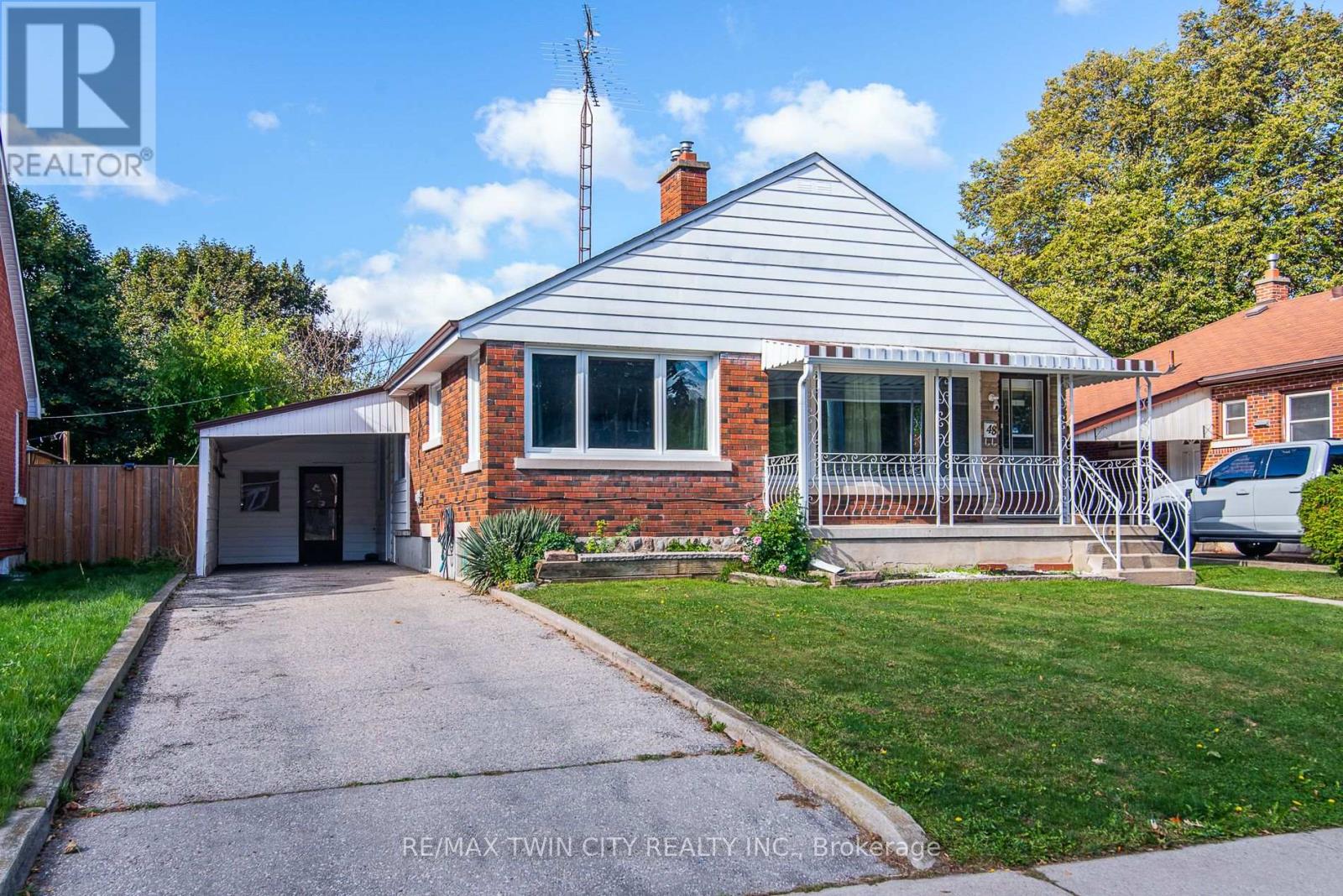 48 Christopher Dr, Cambridge, ON N1R 4R6