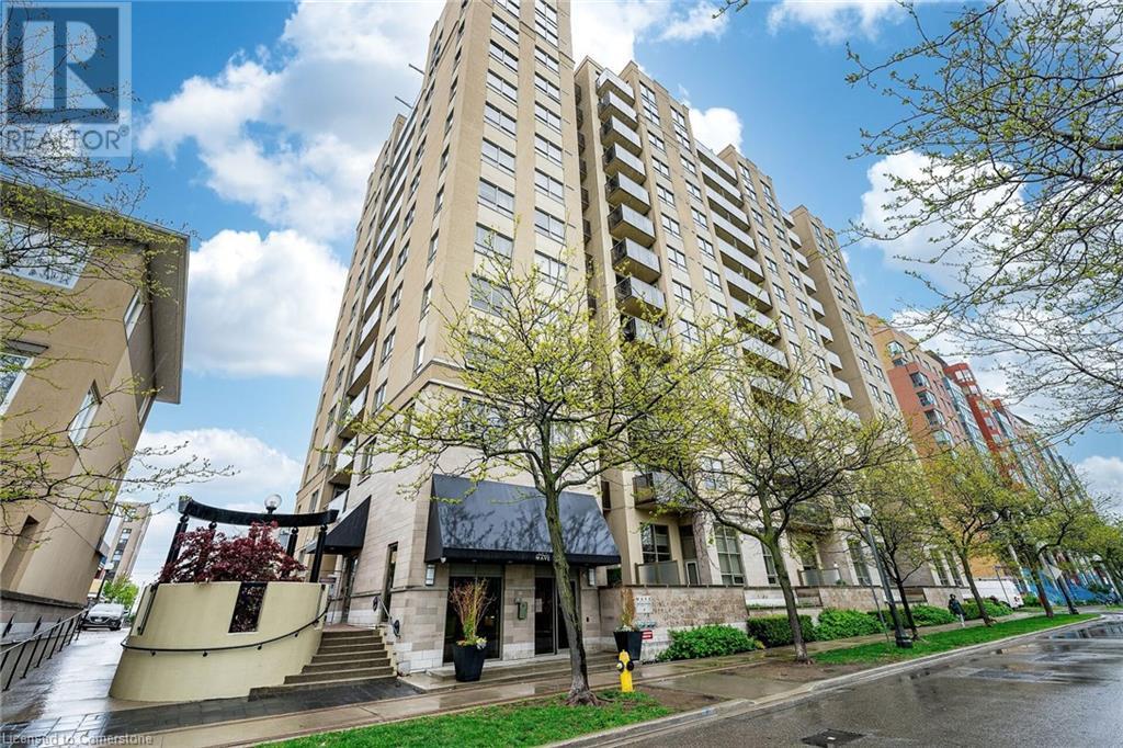 4 Elsinore Path Unit 402, Toronto, ON M8V 4G7