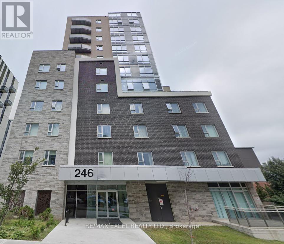 709 246 Lester St, Waterloo, ON N2L 0H1