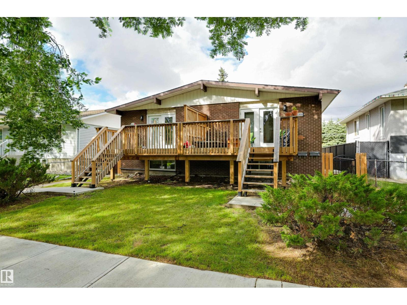 12812 12814 125 St NW, Edmonton, AB T5L 0T9