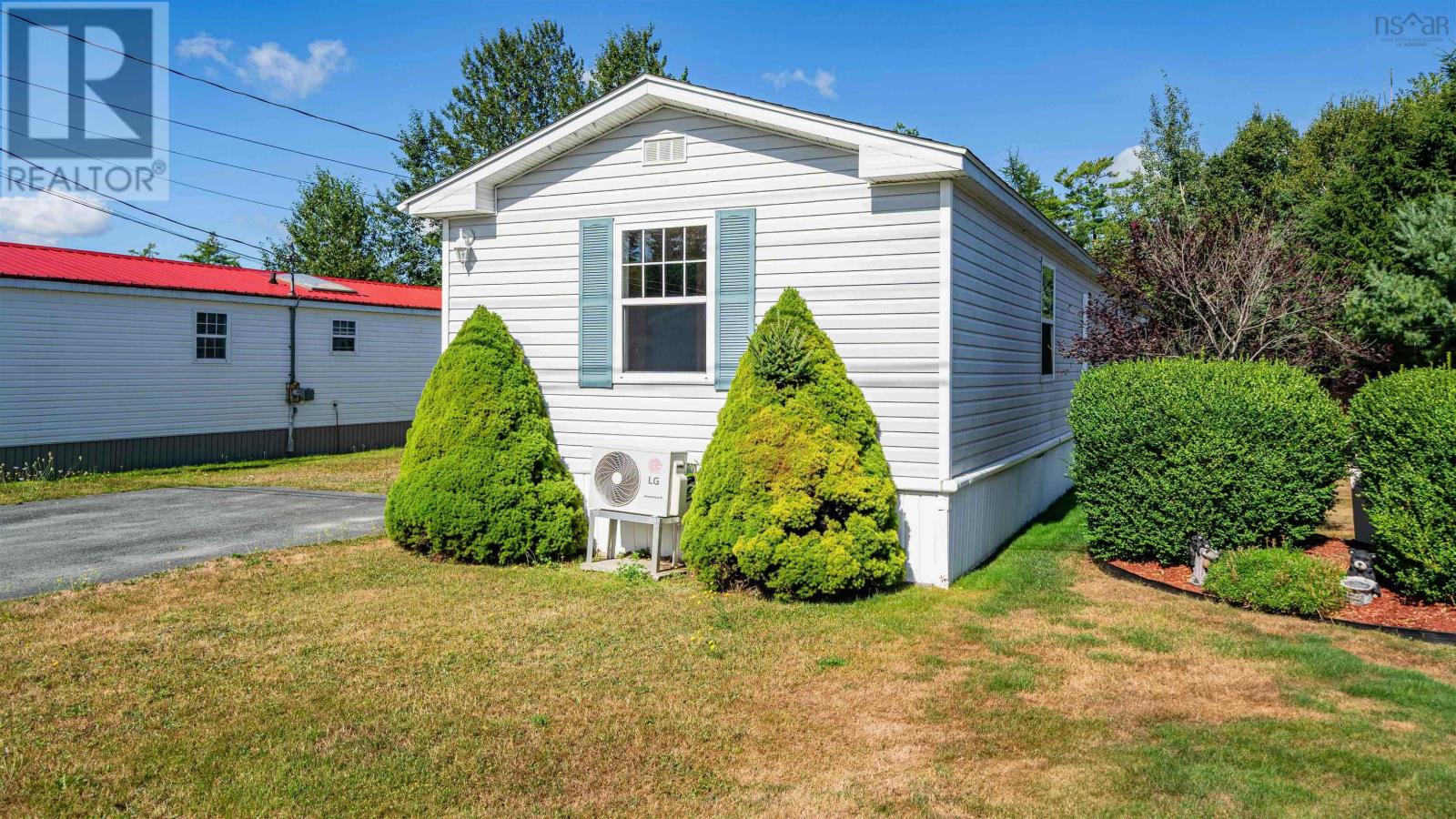 47 Bumpy Ln, Lake Echo, NS B3E 1B8