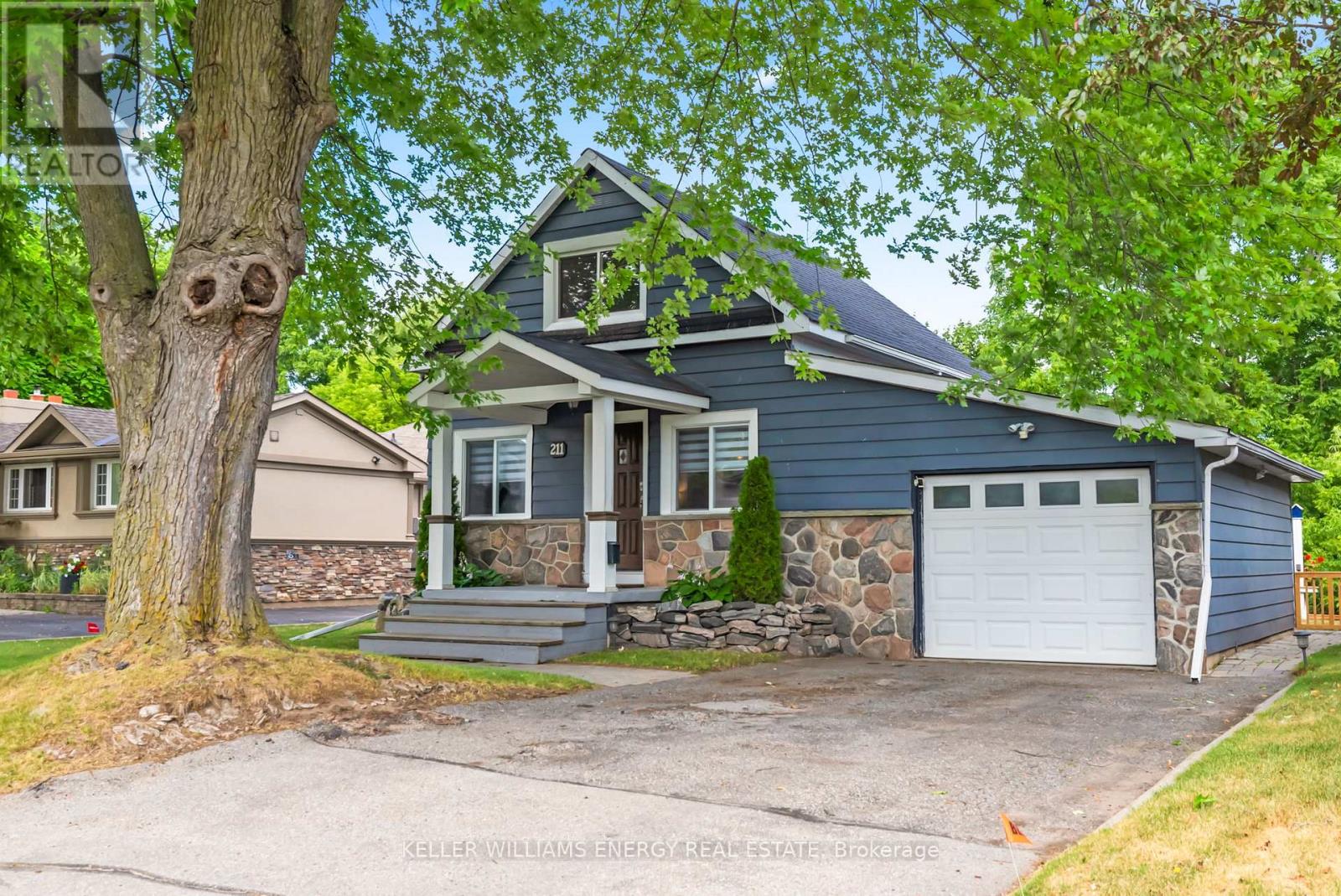 211 Severn St, Oshawa, ON L1J 6R6