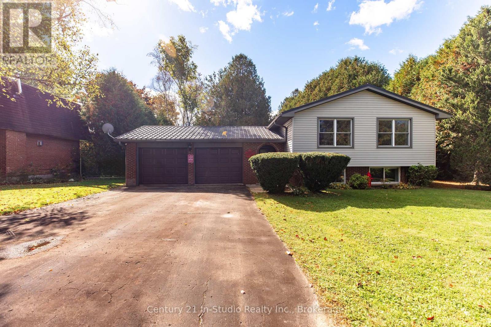 104 Glenwood Pl, West Grey, ON N0C 1H0