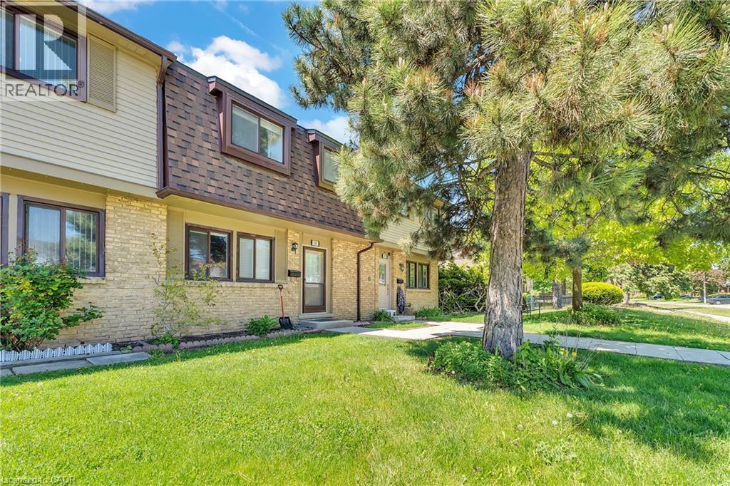 105 Hansen Road N Unit 102, Brampton, ON L6V 3C9