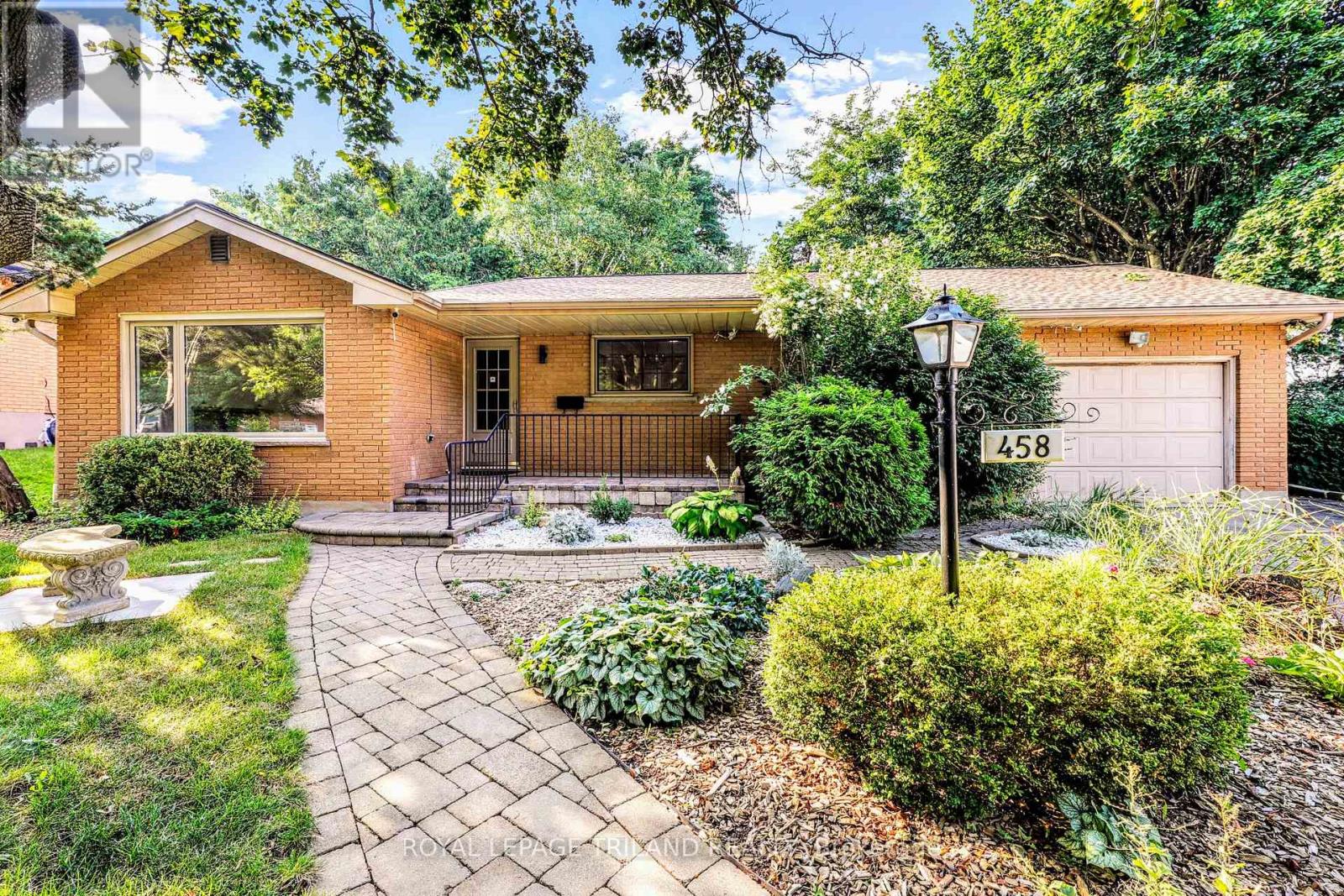 458 Three Valleys Cres, London, ON N5Z 3E7