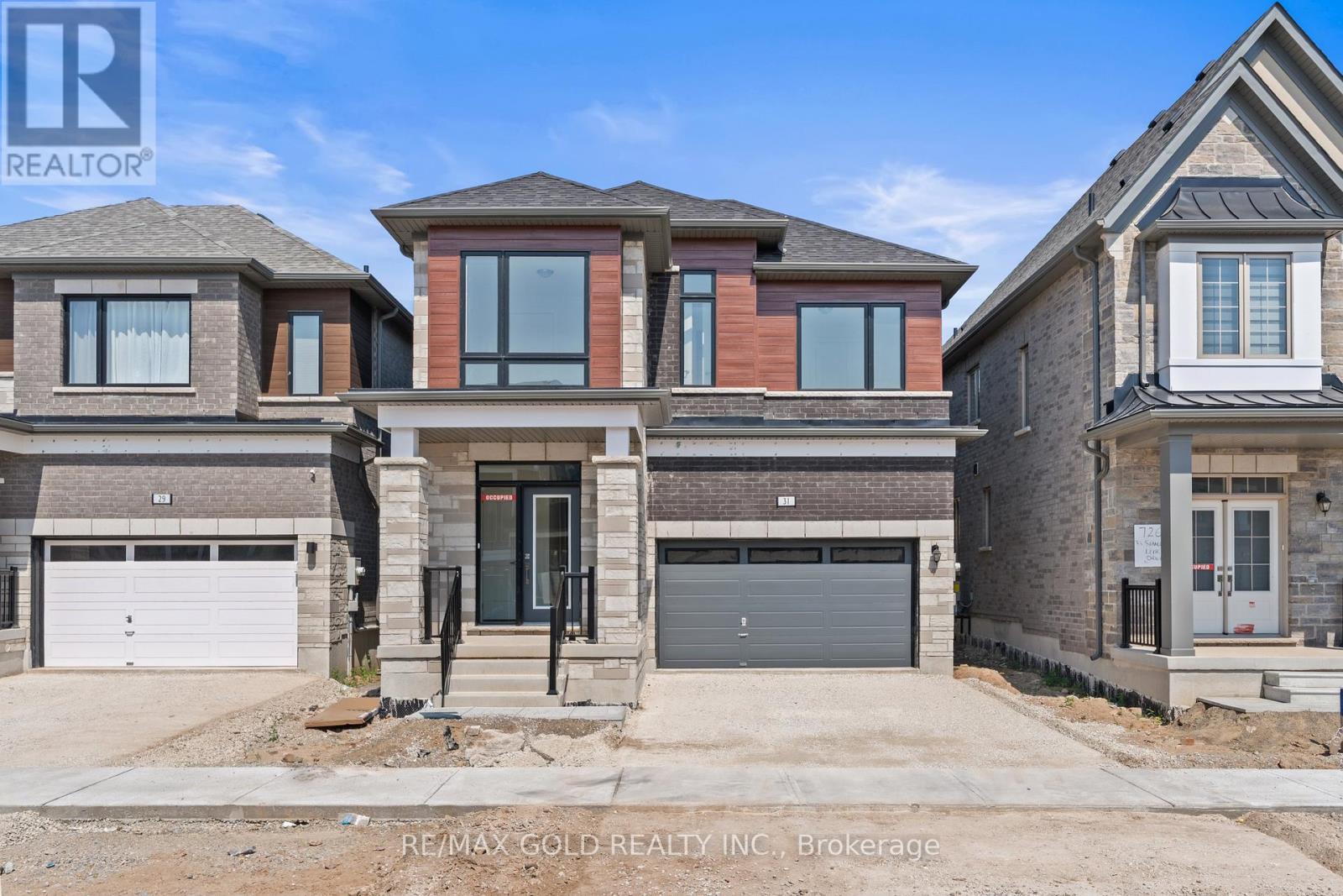 31 Stanley Leitch Dr, Erin, ON N0B 1T0