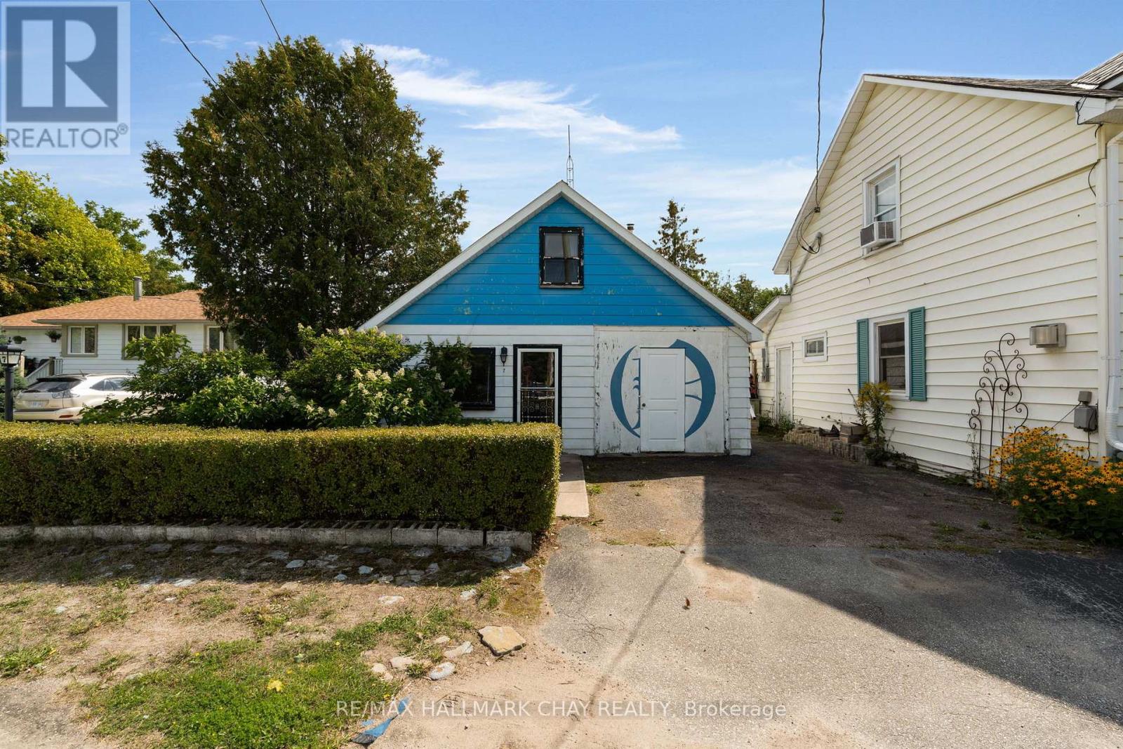 7 Caroline St E, Clearview, ON L0M 1G0