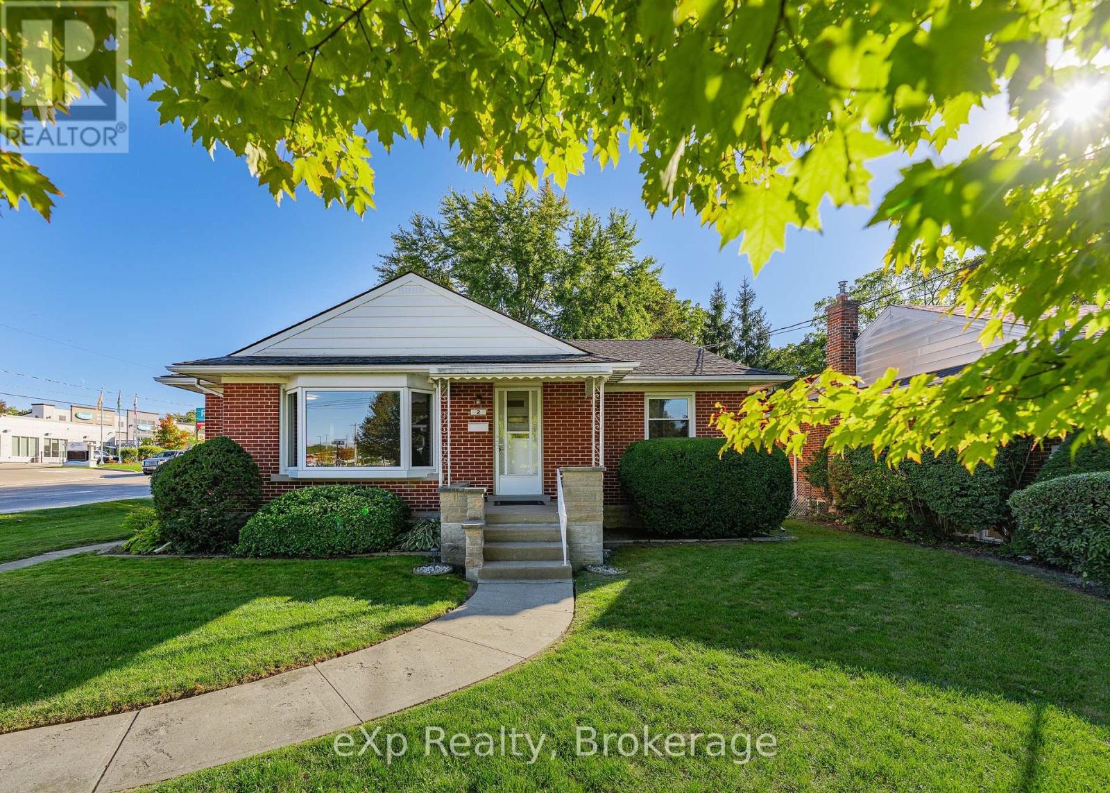 2 Skov Cres W, Guelph, ON N1E 4B7