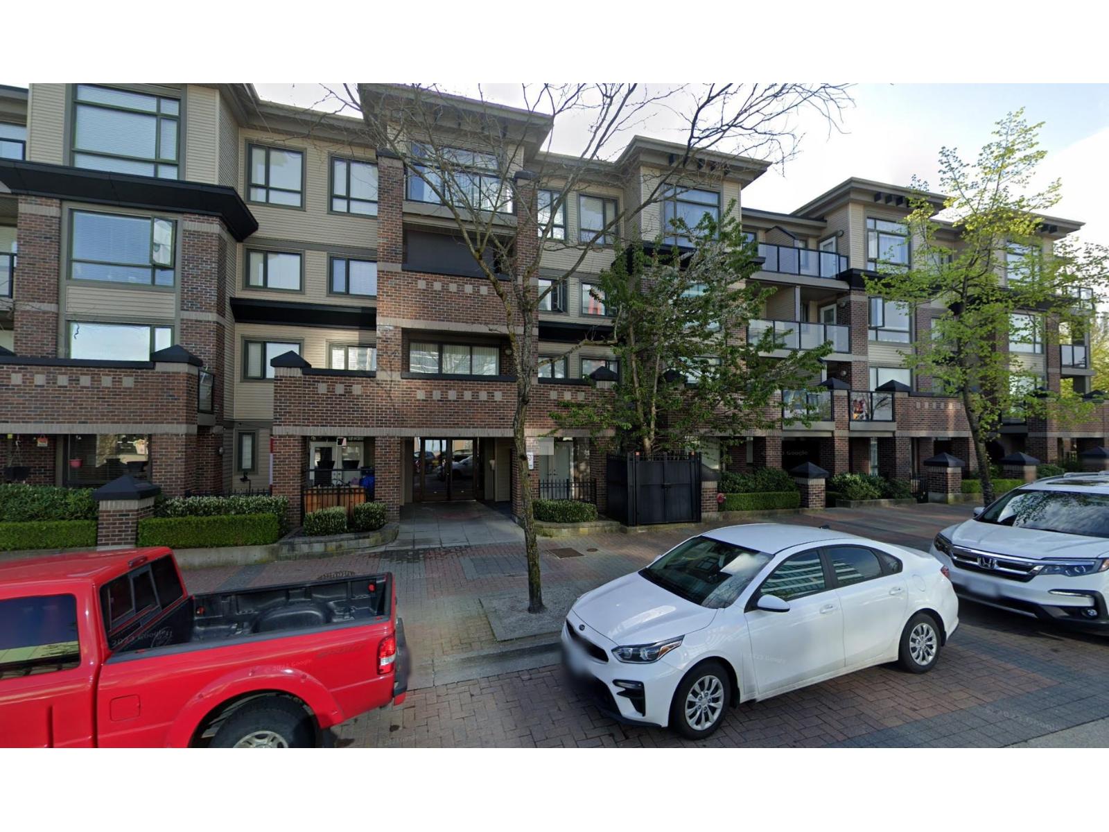 10822 City Parkway Unit 401, Surrey, BC V3T 5X9