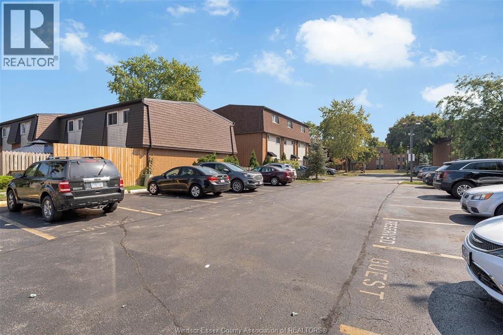 6366 Thornberry Crescent Unit 460, Windsor, ON N8T 3A2