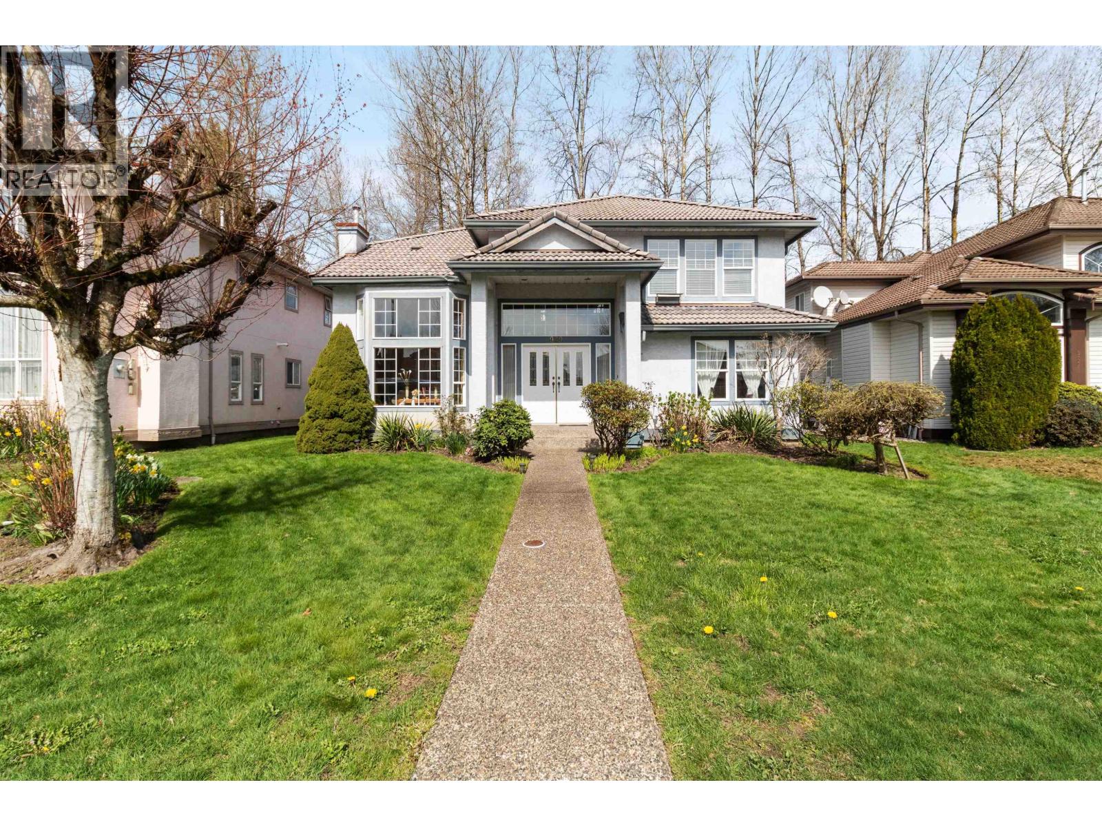 939 Riverside Dr, Port Coquitlam, BC V3B 7T6