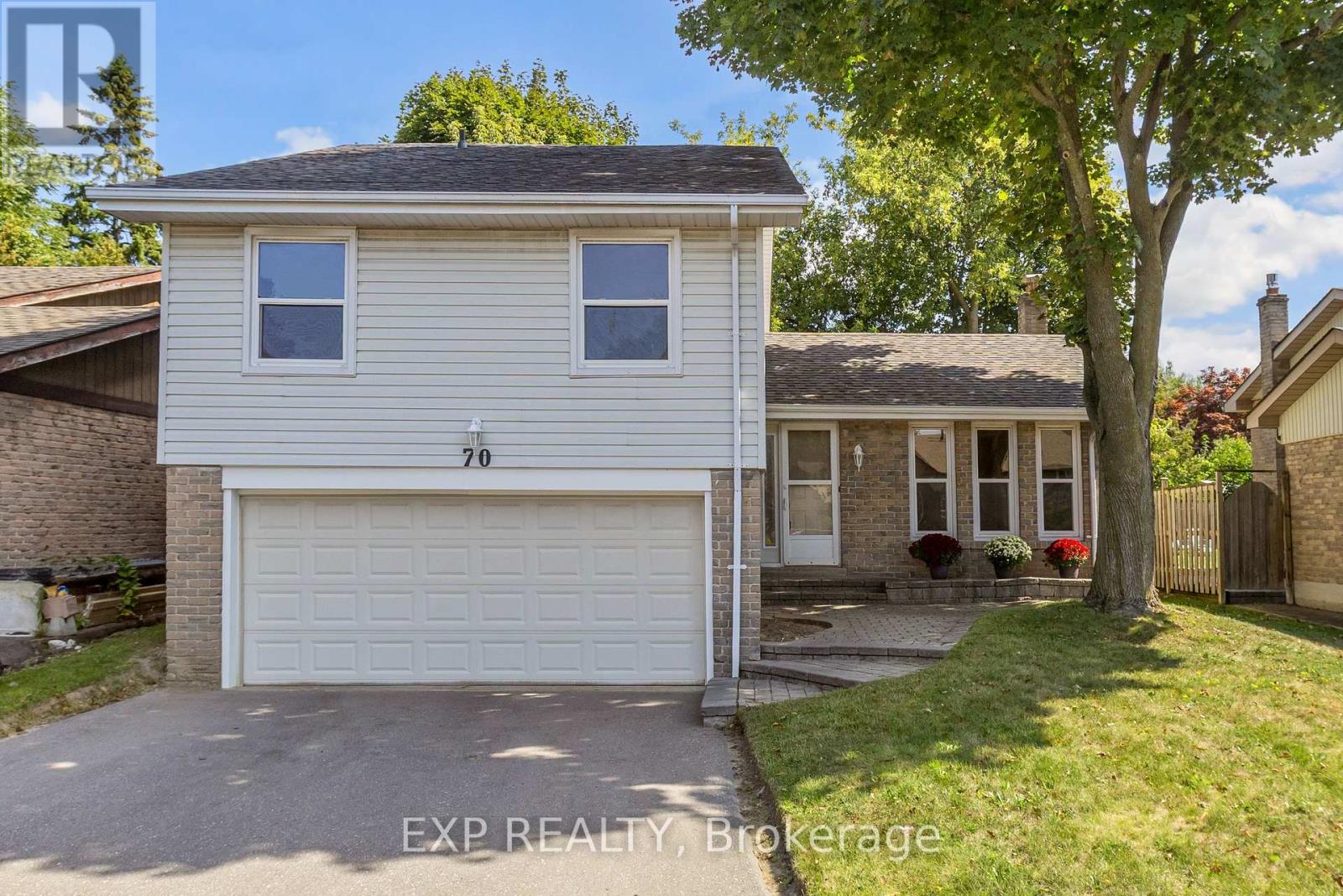 70 Pilkington Cres, Whitby, ON L1N 6G1