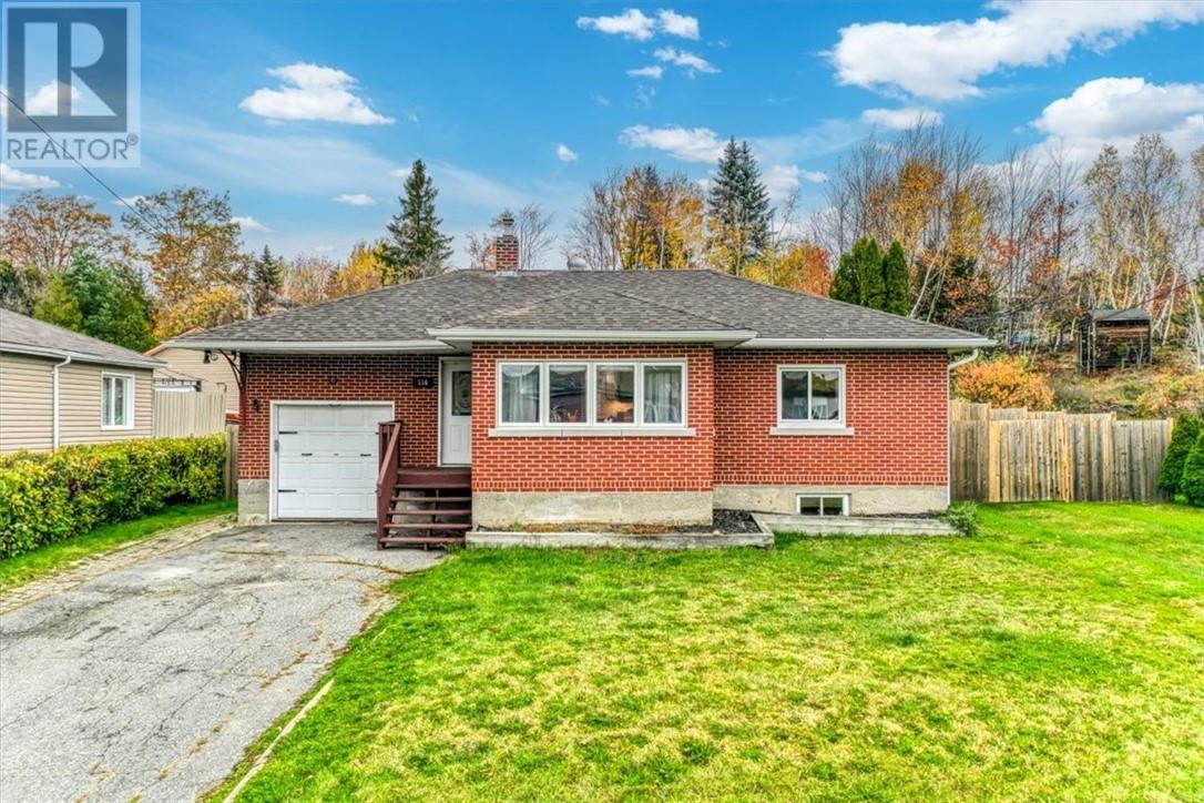 556 Lavoie, Sudbury, ON P3A 2B3