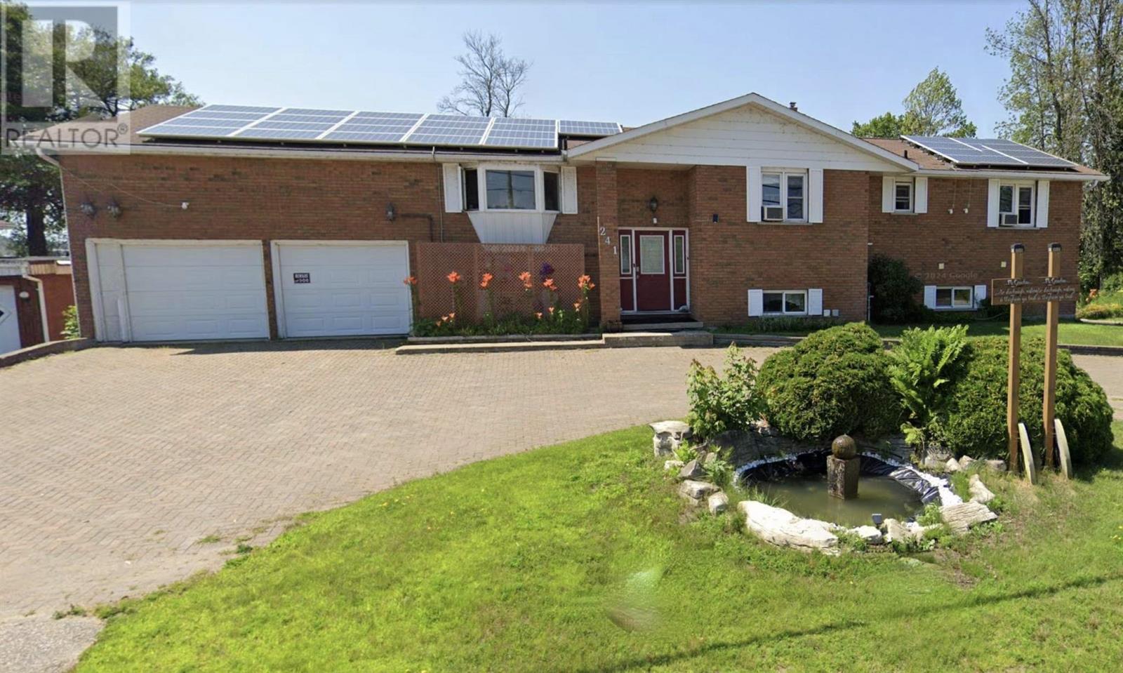 241 Woodward Ave, Blind River, ON P0R 1B0