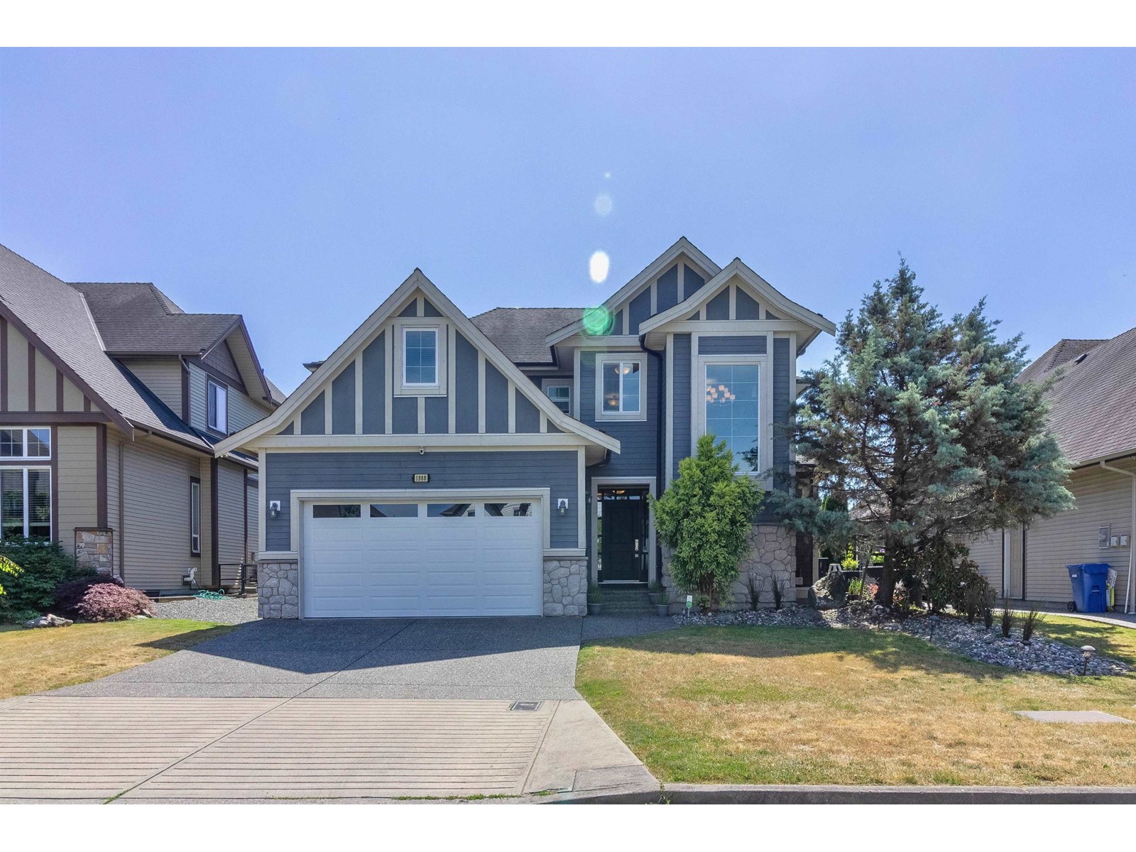 1988 Merlot Blvd, Abbotsford, BC V4X 0A6