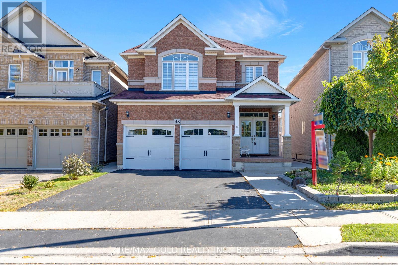 48 Fountainview Way, Brampton, ON L6S 6K6