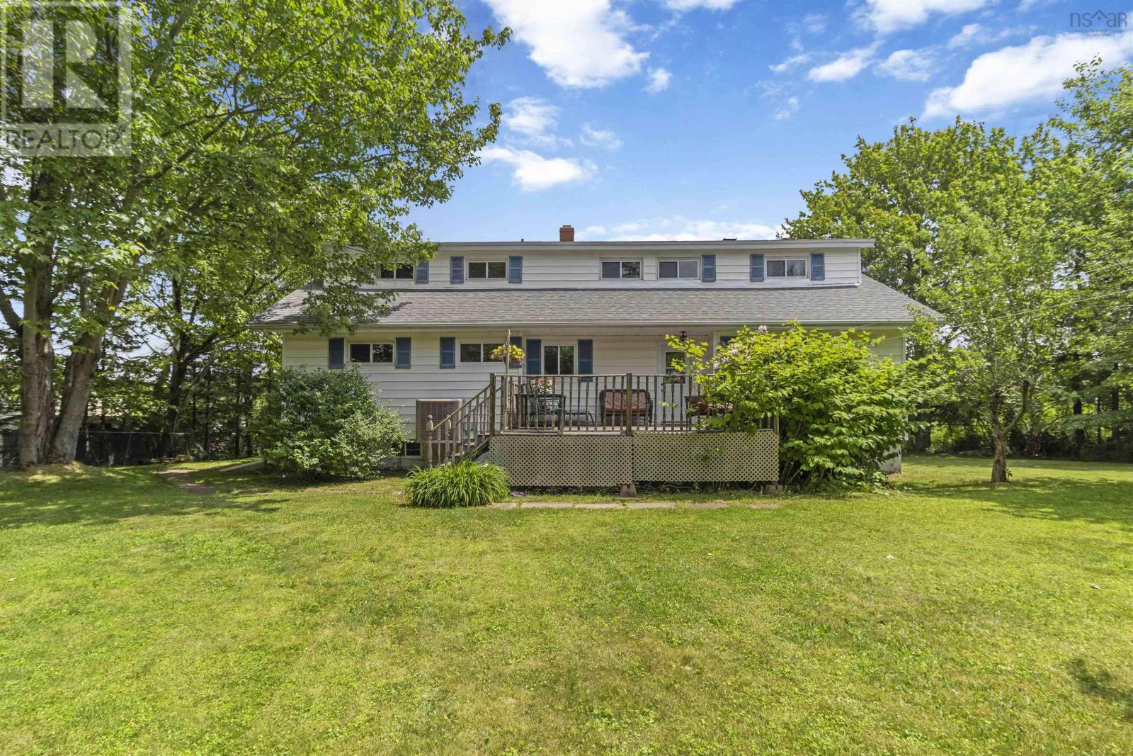 98 Wildwood Blvd, Dartmouth, NS B2W 2M1