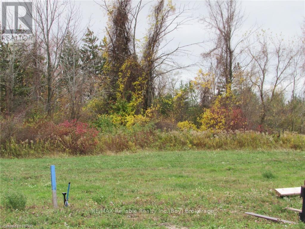2 Thimbleweed Dr, Bluewater, ON N0M 1G0