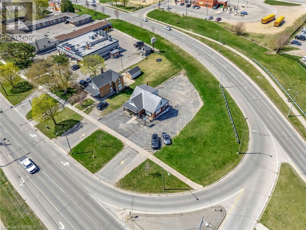 584 Colborne St, Brantford, ON N3S 3P6