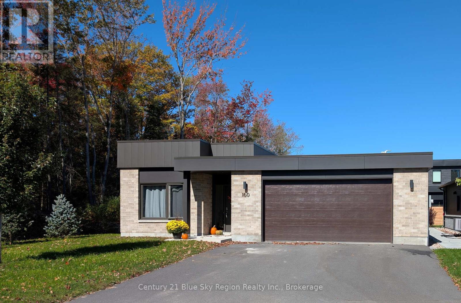 160 Sugarbush St, North Bay, ON P1C 1M8