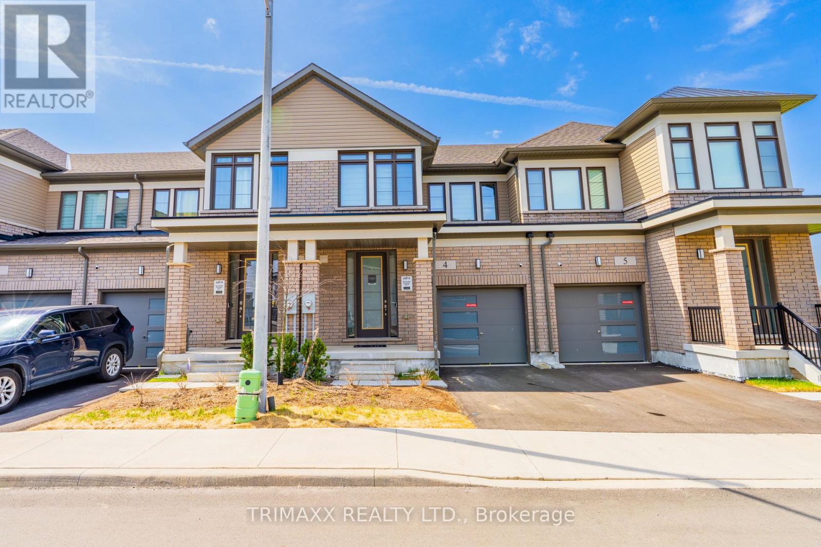 4 10 Freedom Cres, Hamilton, ON L0R 1W0