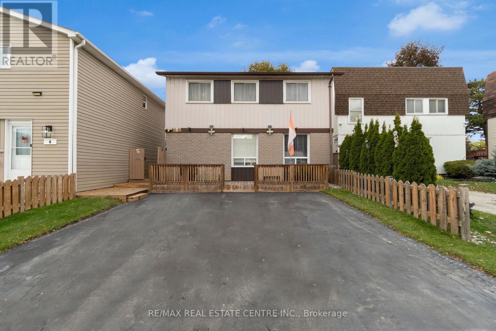 5 Hawkins Ct, Brampton, ON L6S 2N7