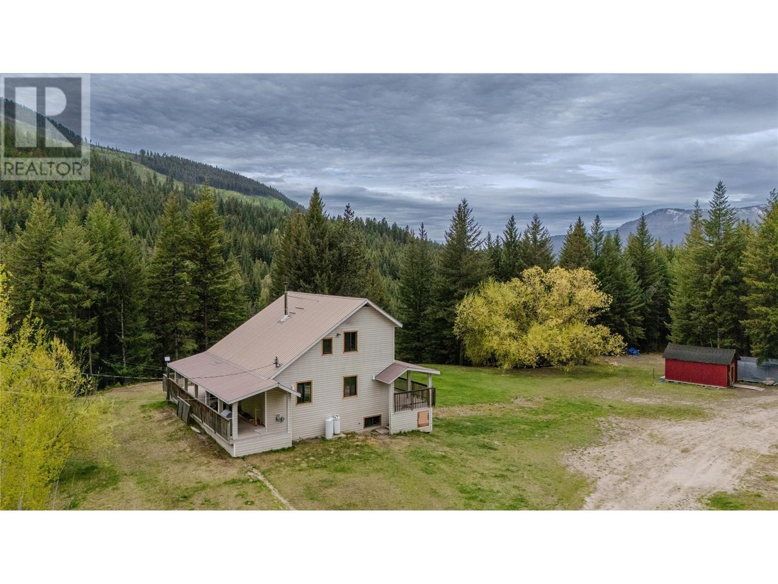 7250 China Valley Rd, Falkland, BC V0E 1W1