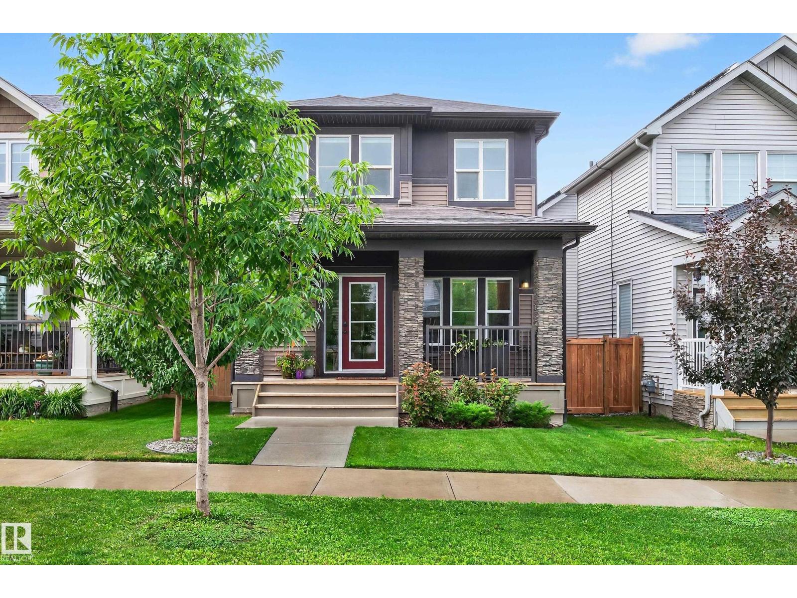 1194 Keswick Dr SW, Edmonton, AB T6W 4J5