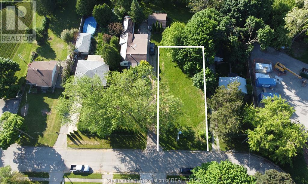 12 Siskind Ct, Chatham, ON N7L 5A1