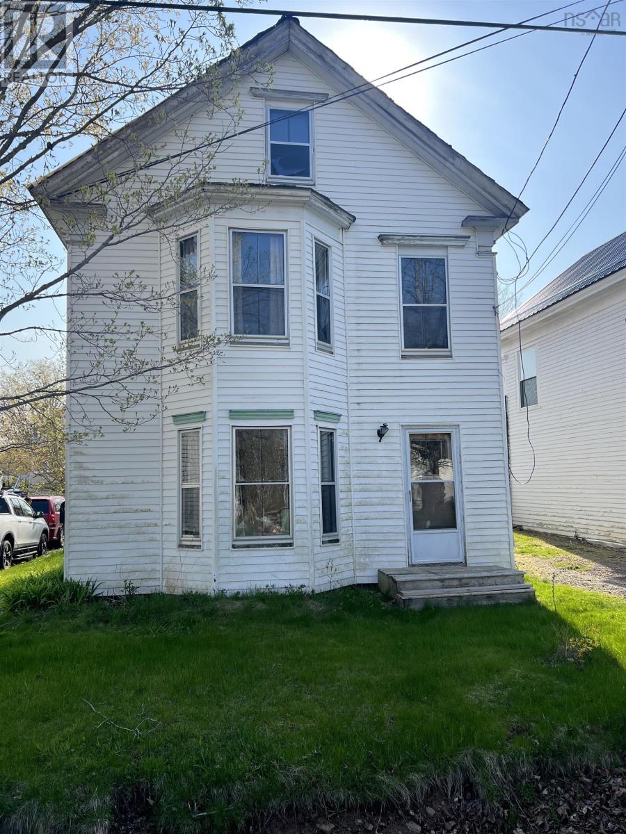 15 Lornevale Rd, Great Village, NS B0M 1L0