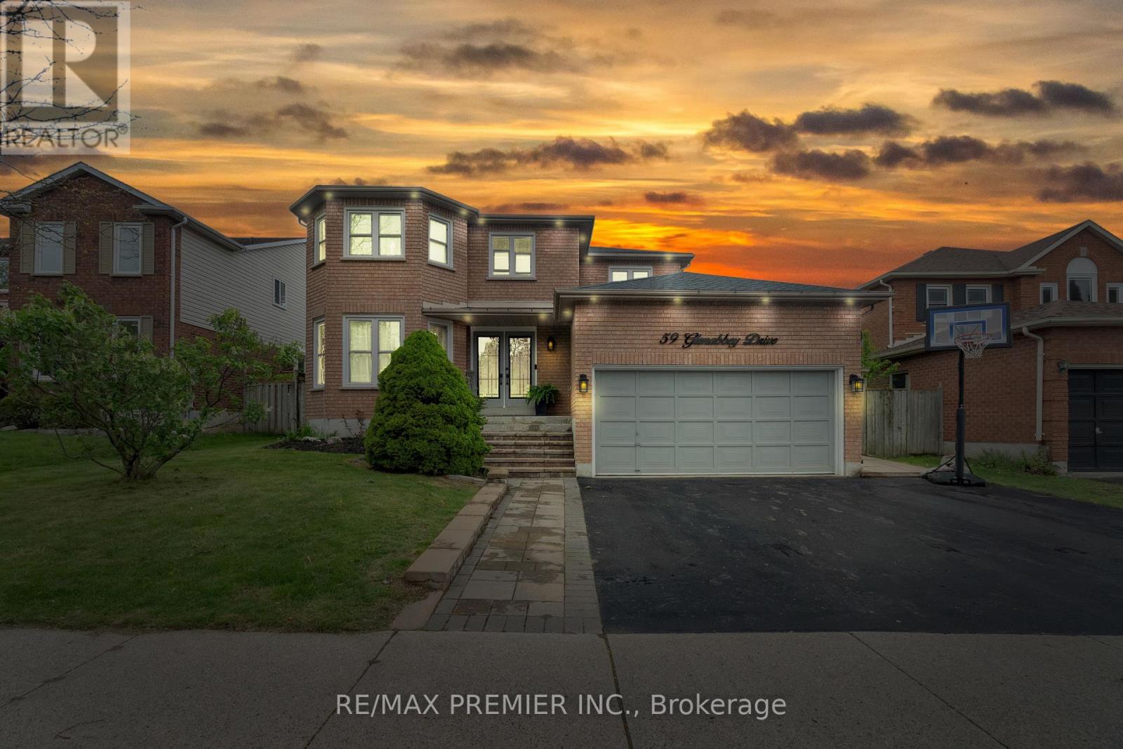 59 Glenabbey Dr, Clarington, ON L1E 2B5
