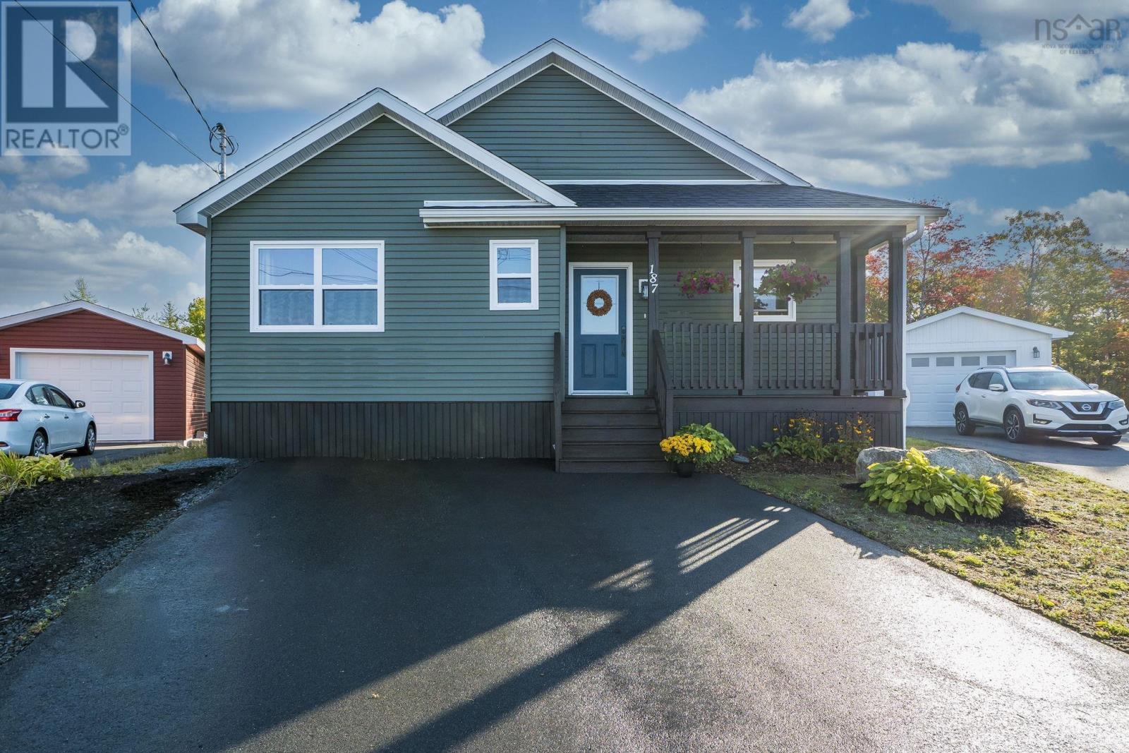 187 Birdsong Ln, Hubley, NS B3Z 0T6