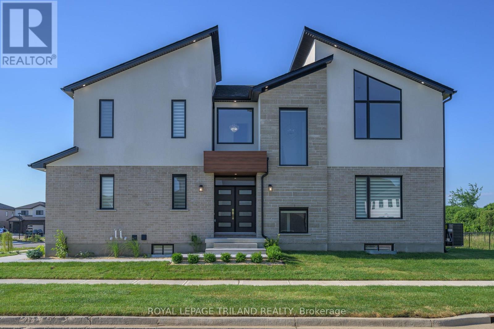 3741 Somerston Cres, London, ON N6L 0G4