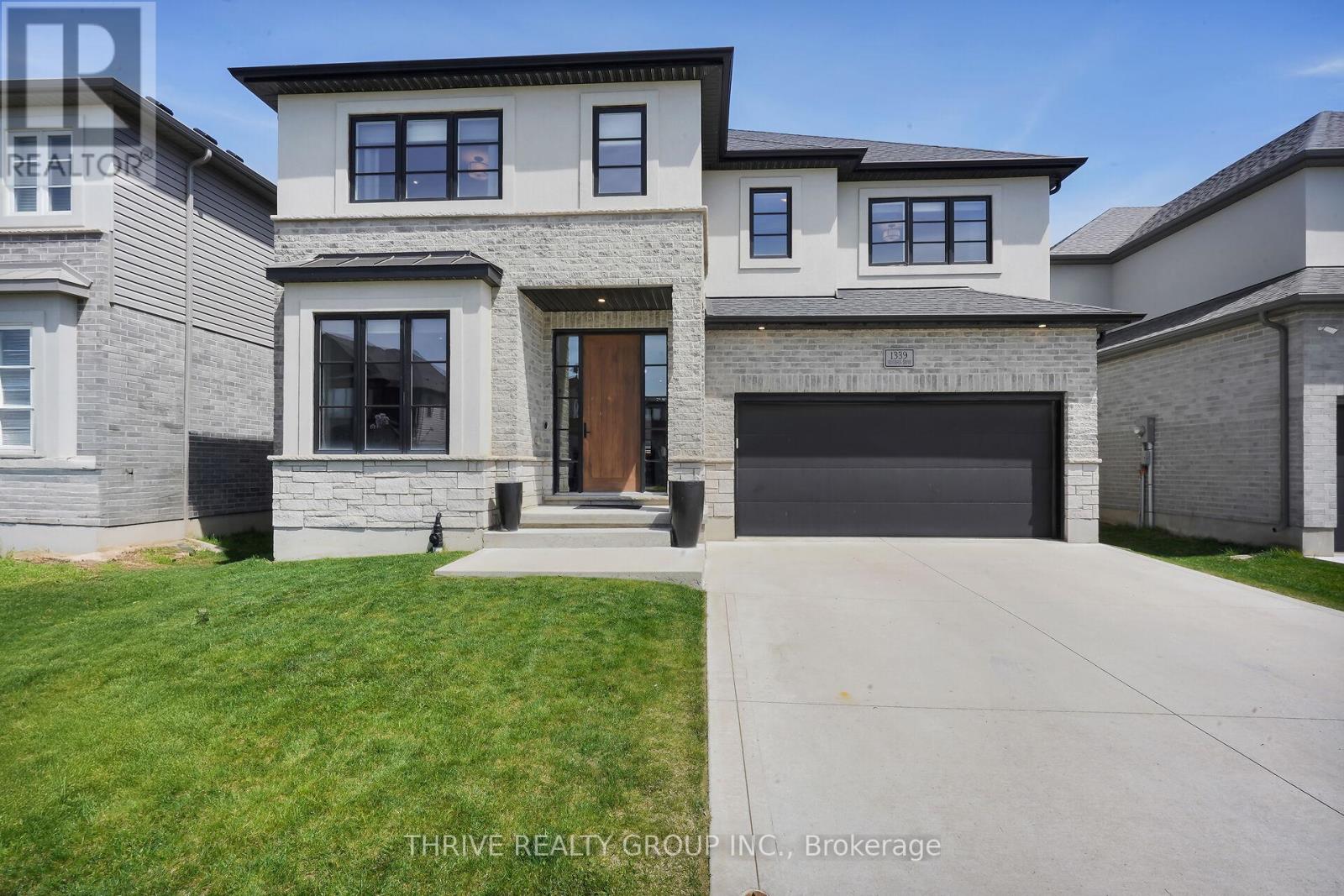 1339 Silverfox Dr, London, ON N6G 0V7