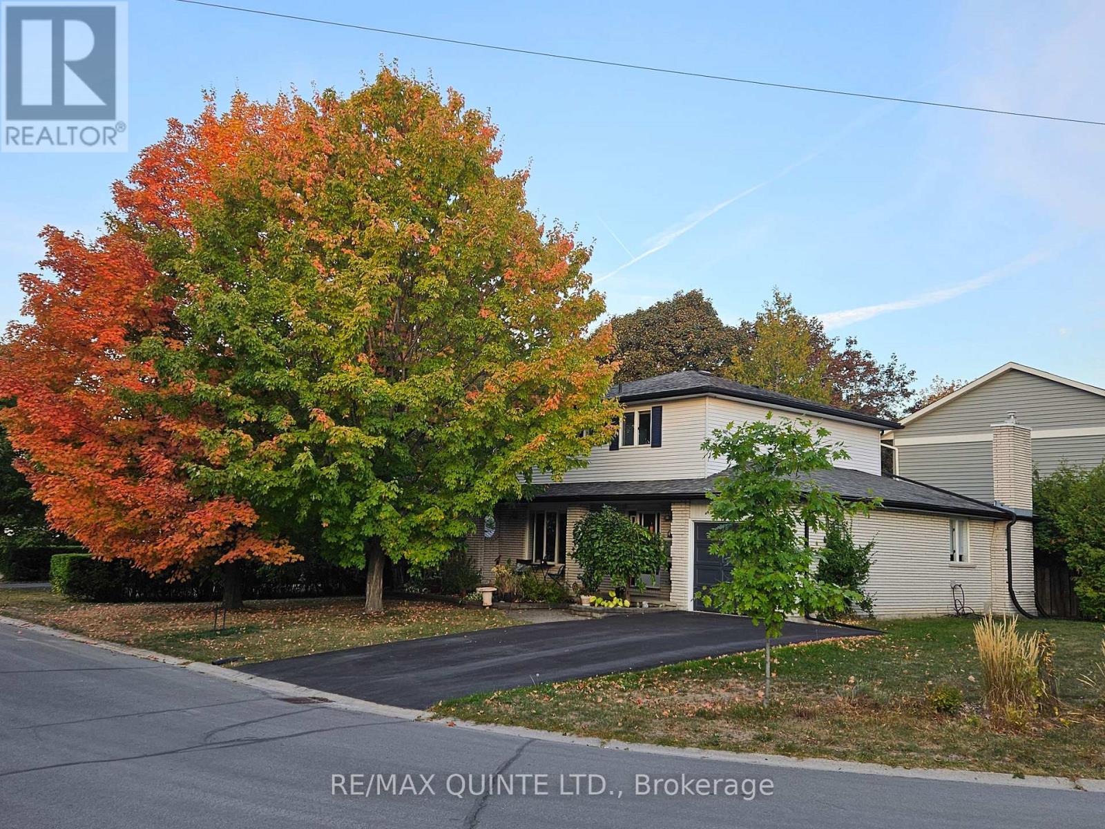 57 Kensington Cres, Belleville, ON K8P 4T4