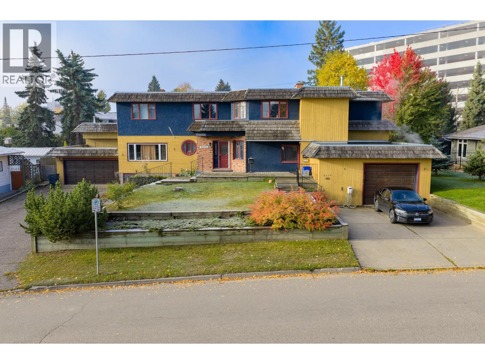 2550 Laurier Cres, Prince George, BC V2M 2B5