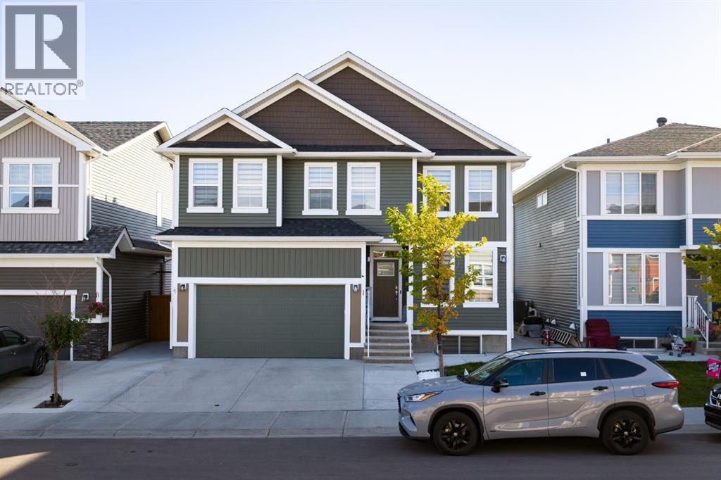 82 Red Sky Rd NE, Calgary, AB T3N 1R1