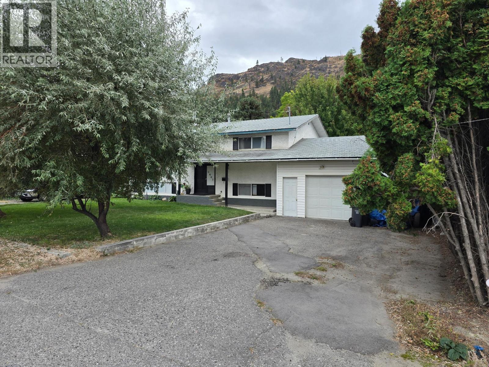 1407 Hudson Rd #100 mile house, bc, West Kelowna, BC V1Z 1A5