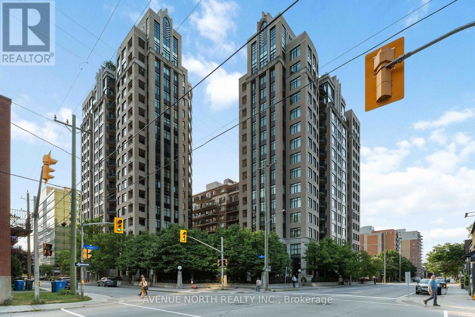 1505 245 Kent St, Ottawa, ON K2P 0A5